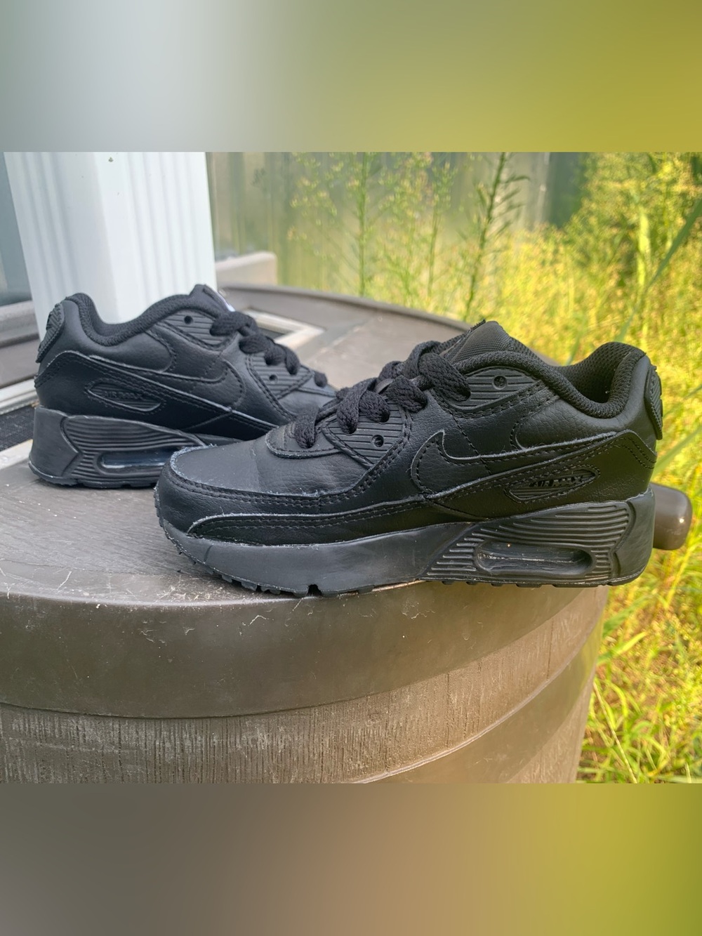Kids Nike Air Max 90 ‘Triple Black’
Nike CD6867-001
Kids size 11C